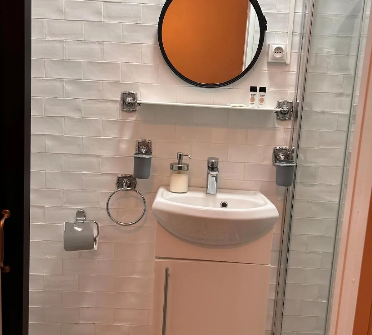 - Metro 7 Cadet - Quartier Faubourg-montmartre Apartment